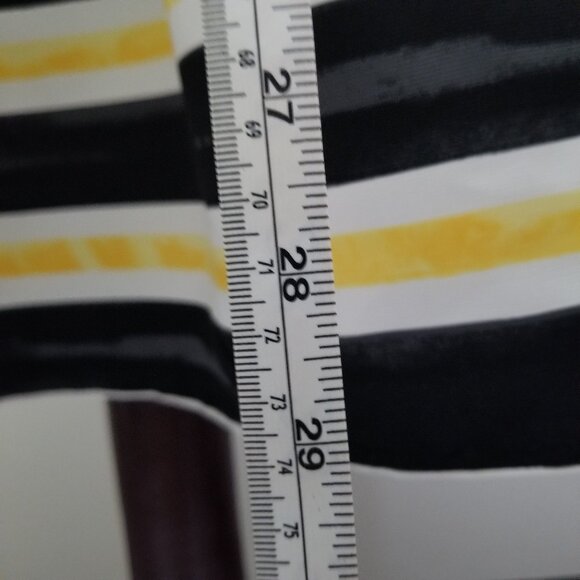 Eva Mendes Flared Skirt, Black & Yellow, size 4 - Picture 12 of 15